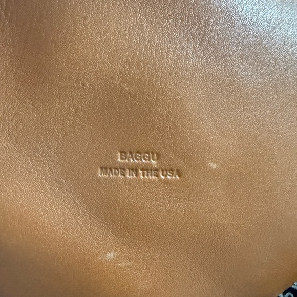 BAGGU Tan Leather Drawstring Backpack - Picture 3 of 3